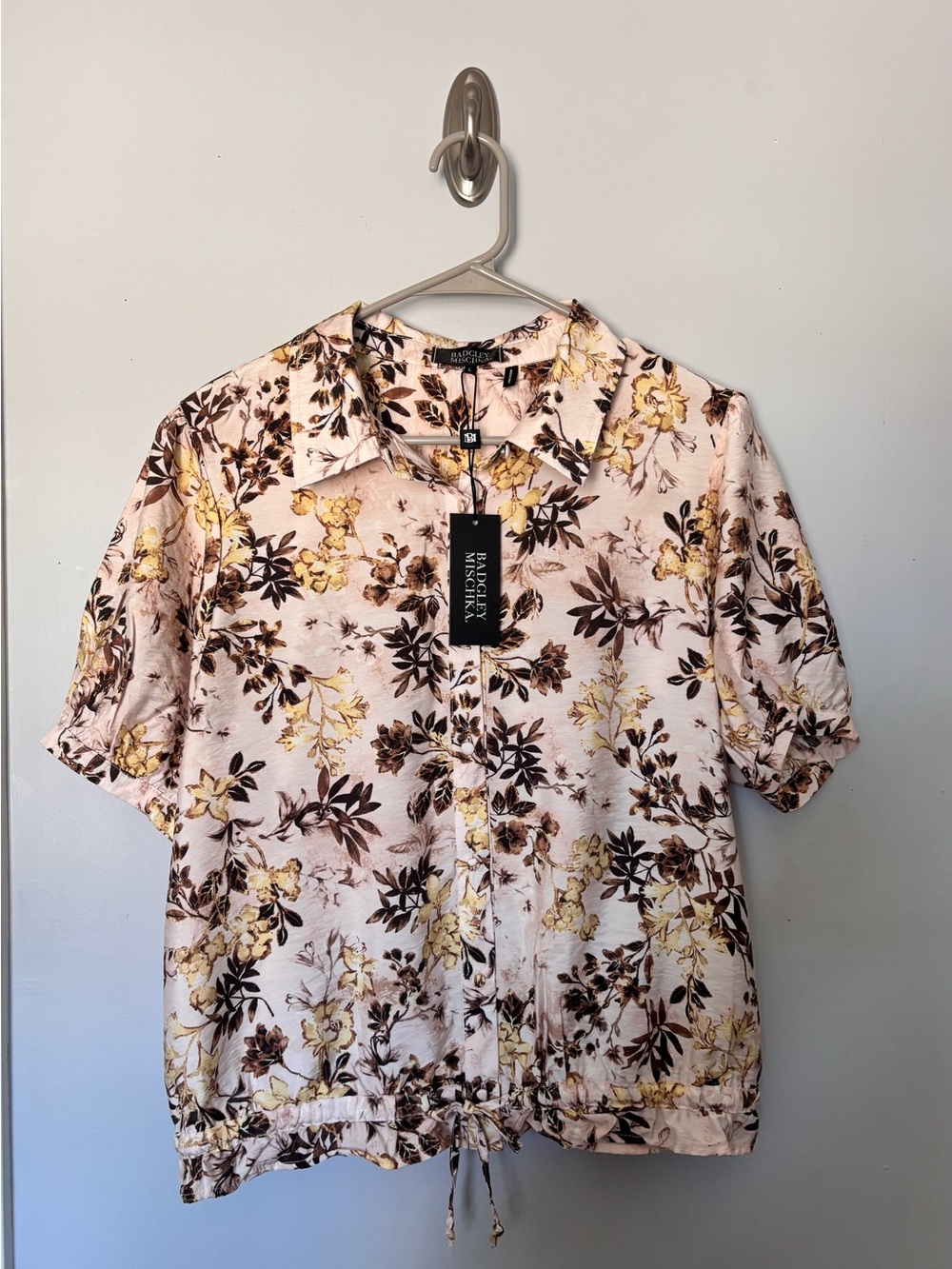 Badgley Mischka Blush Pink Floral Short-Sleeve Button Top